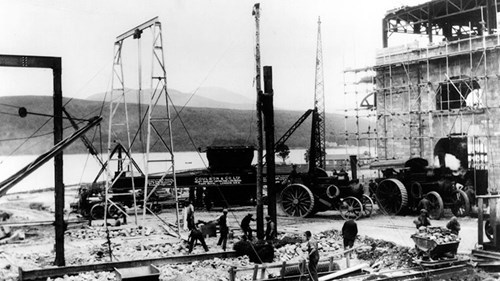 introduction of steam powered machines enabled heavy lifting at Rannoch power station c.1918.